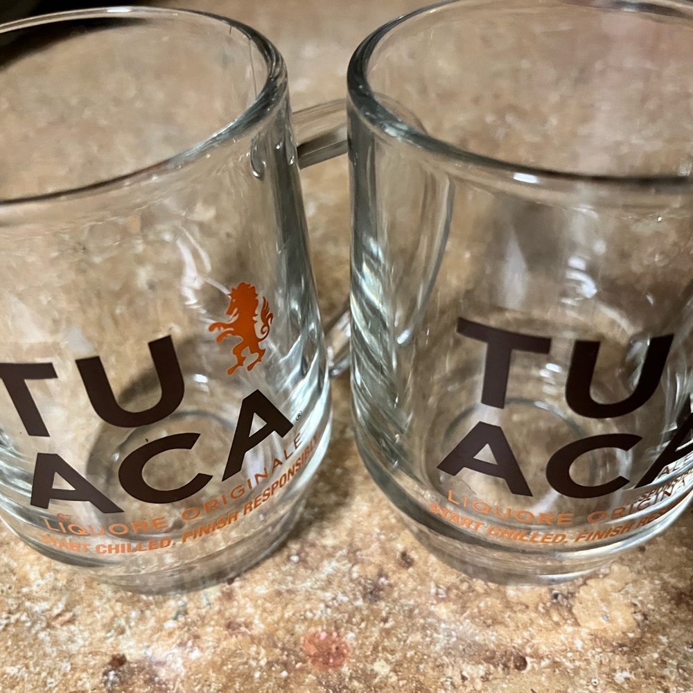 Set of 2 glass coffee cups never used